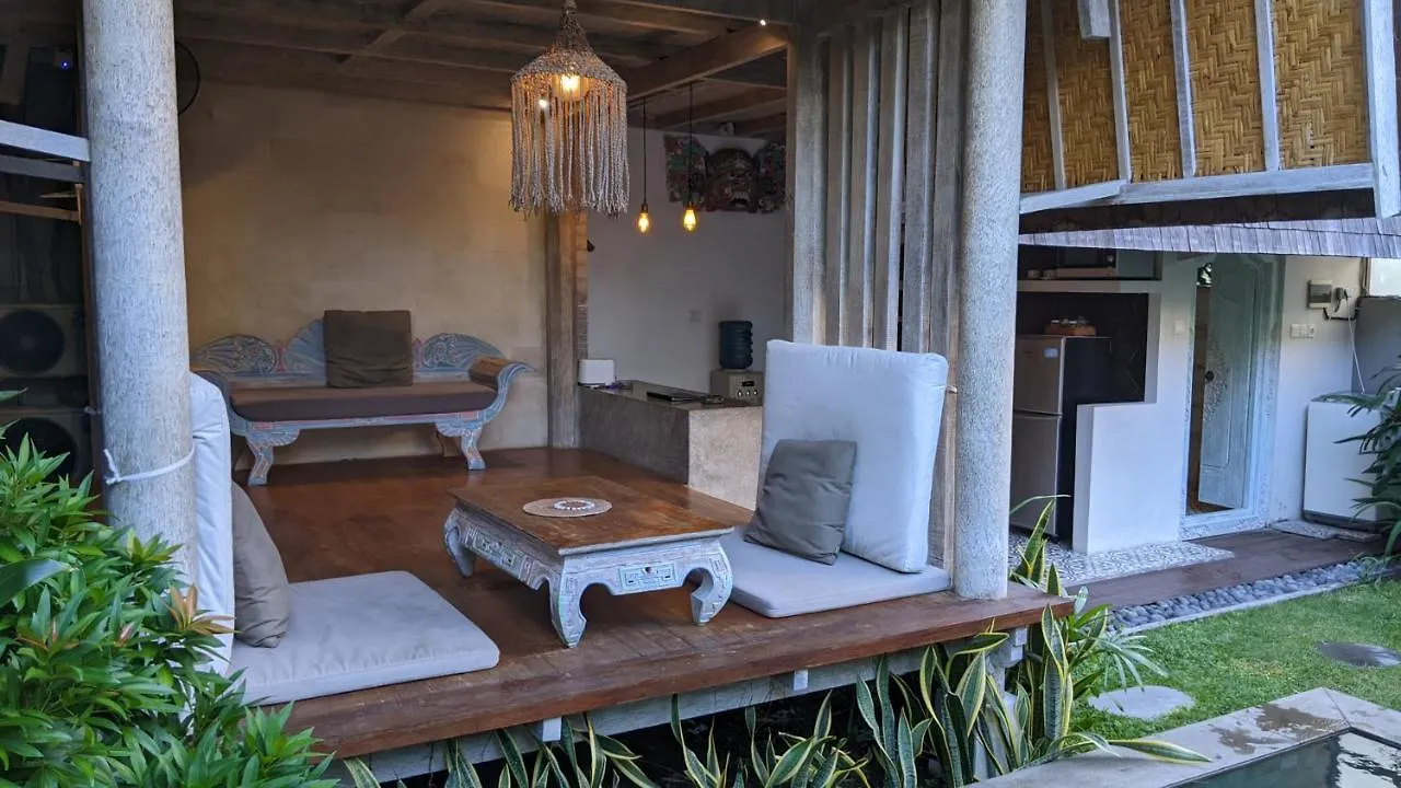 Villa Made West Seminyak Indonesia